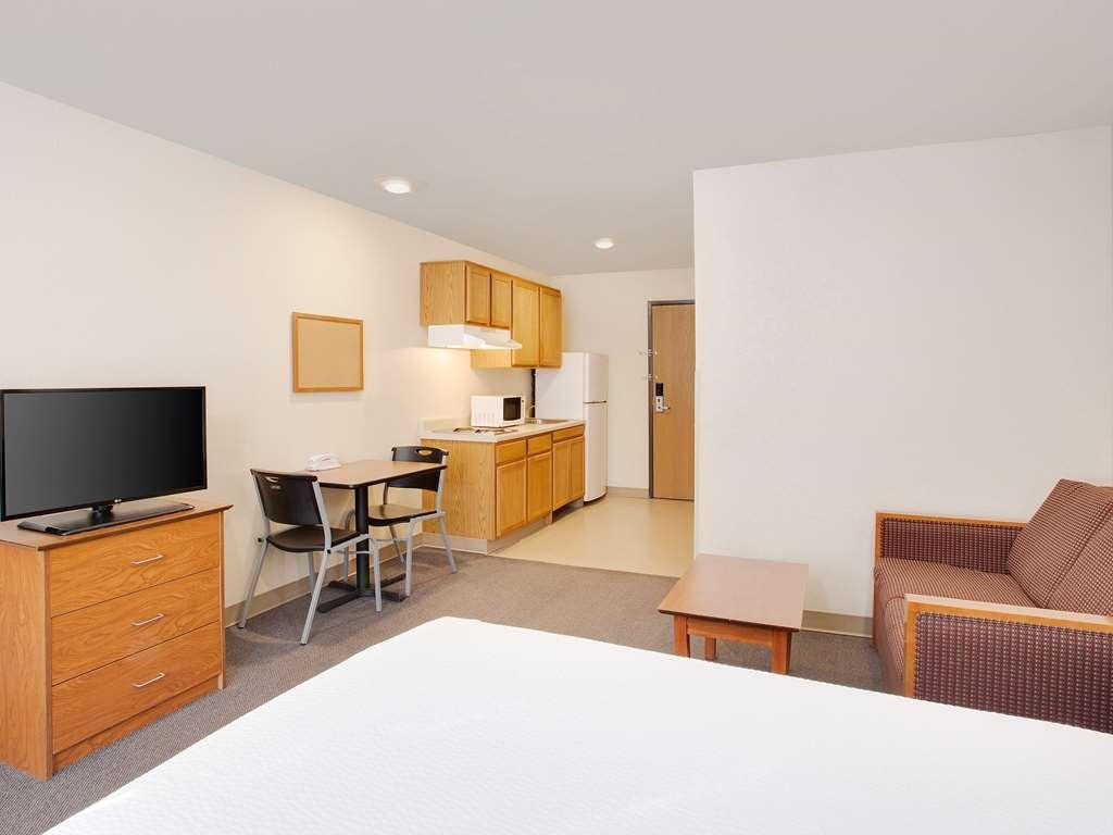 Extended Stay America Select Suites - Wichita - South 객실 사진